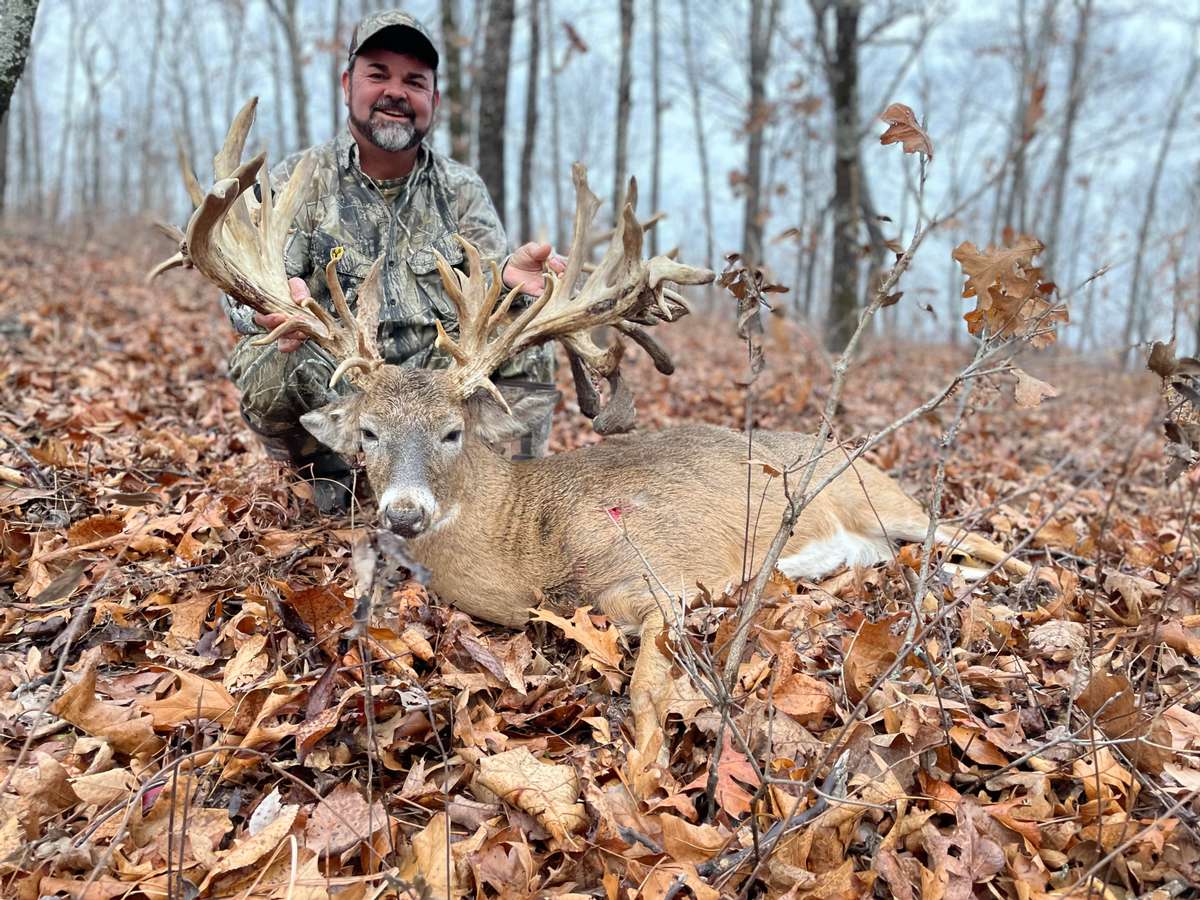 Trophy Whitetail Hunt Packages